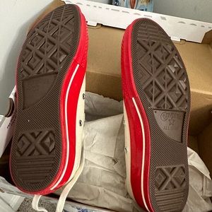 Brand New Converse x Comme des Garçons PLAY Chuck 70 LIMITED EDITION